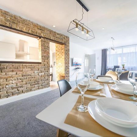 Contractor Accommodation Near Heathrow, Windsor Minutes From M4 Slough Dış mekan fotoğraf
