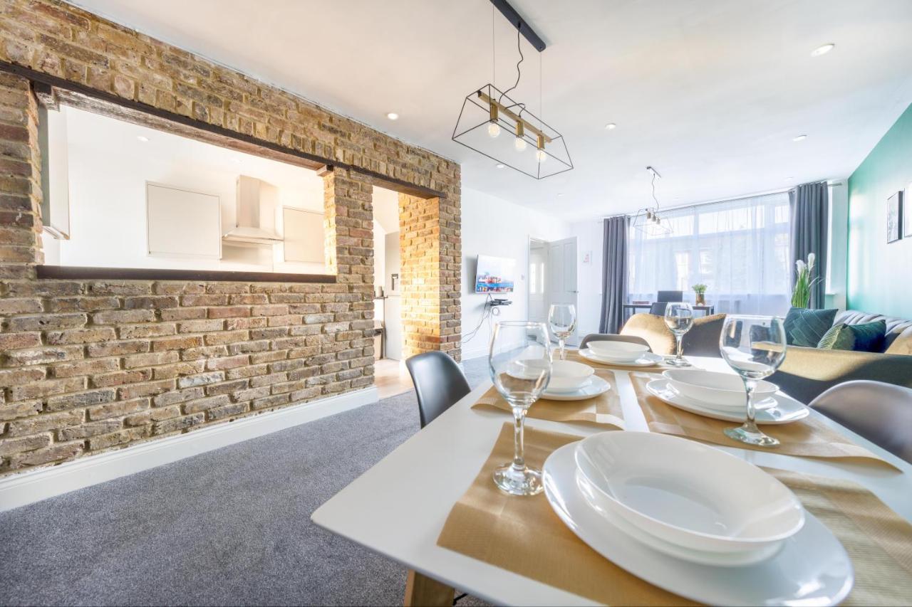 Contractor Accommodation Near Heathrow, Windsor Minutes From M4 Slough Dış mekan fotoğraf