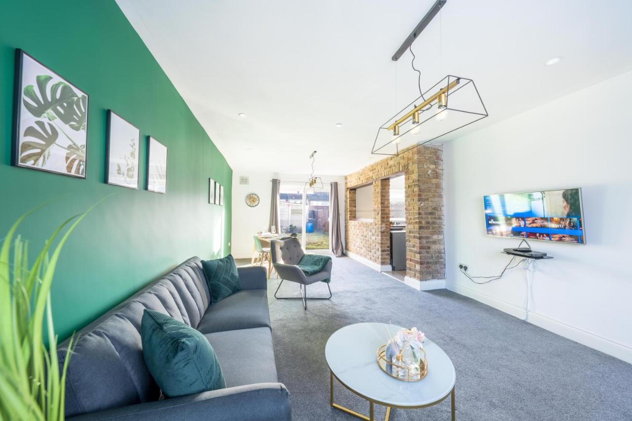 Contractor Accommodation Near Heathrow, Windsor Minutes From M4 Slough Dış mekan fotoğraf