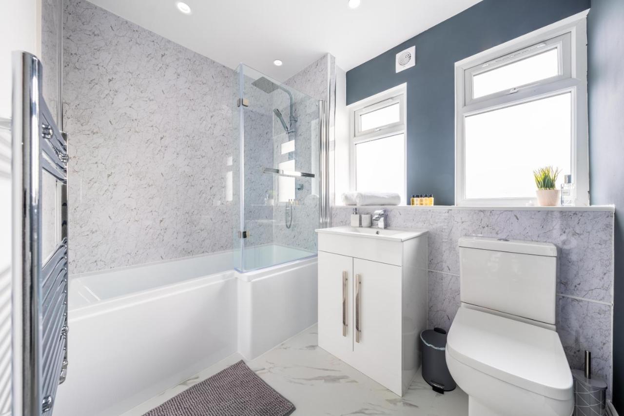 Contractor Accommodation Near Heathrow, Windsor Minutes From M4 Slough Dış mekan fotoğraf
